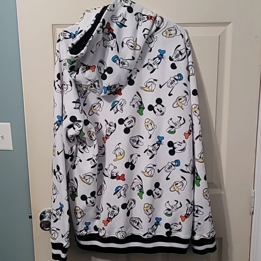 Disney Classic Disney Characters White With Black Trim Hoodie Men's XL NWOT Cond